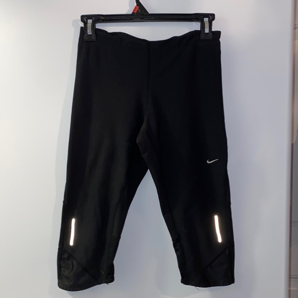 cropped nike leggings - Picture 1 of 2